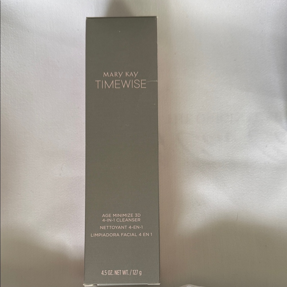 Mary Kay TimeWise 4-in-1 Cleanser - Gray